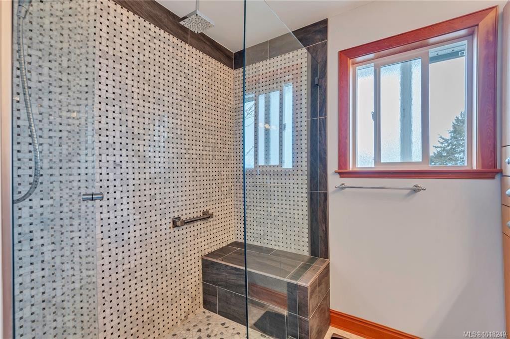 253 Alder St South, Campbell River, BC