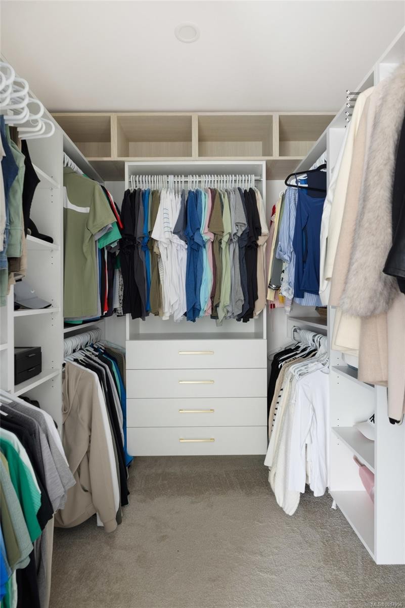 2545 Newman Rd, Central Saanich, BC