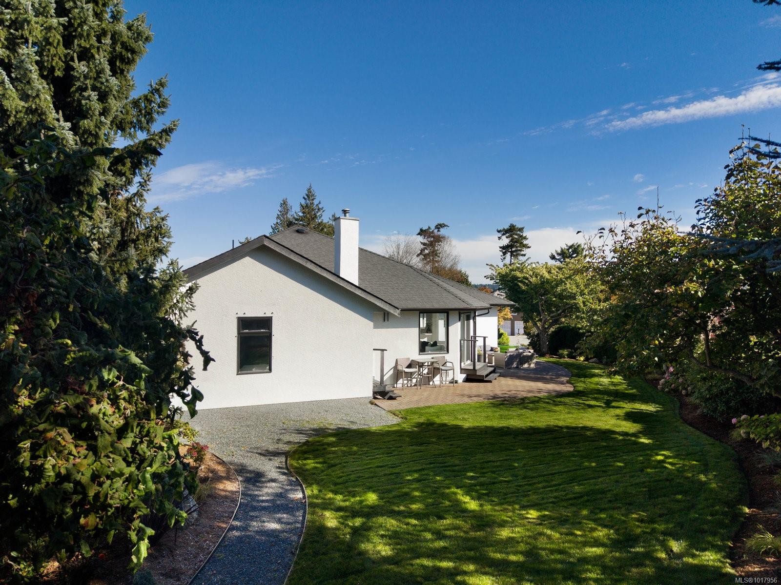 2545 Newman Rd, Central Saanich, BC