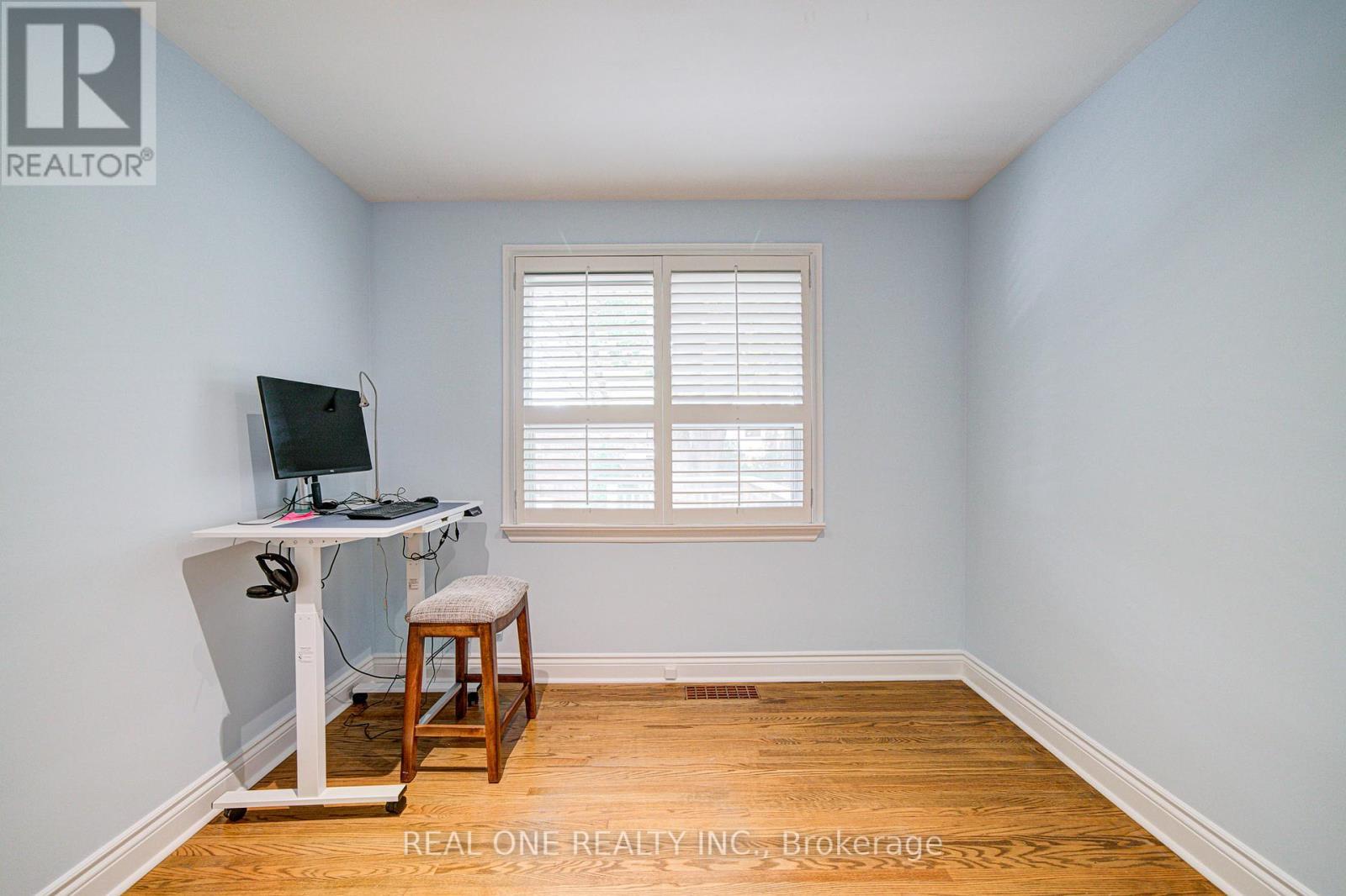 250 Belvenia Road, Burlington, ON - Indoor Photo Showing Other Room