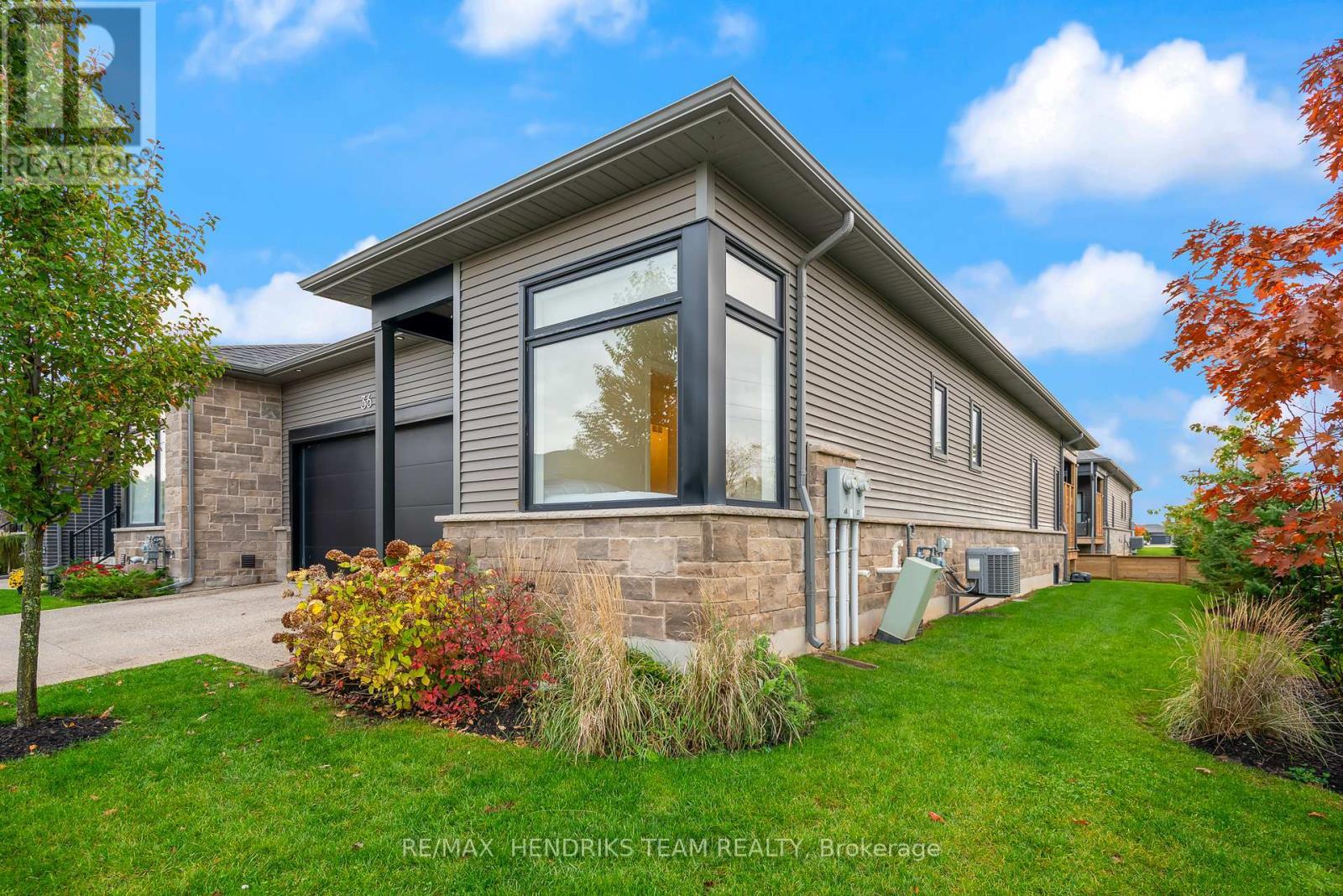 36 - 8974 Willoughby Drive, Niagara Falls (Chippawa), ON - Outdoor