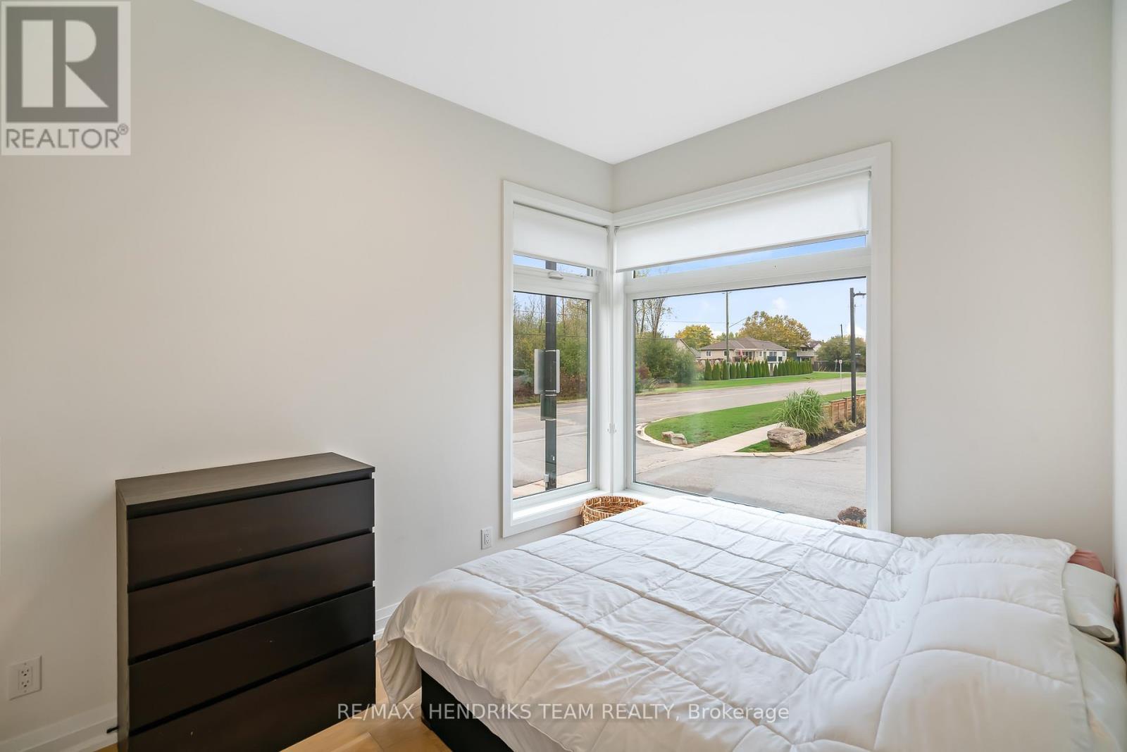 36 - 8974 Willoughby Drive, Niagara Falls (Chippawa), ON - Indoor Photo Showing Bedroom