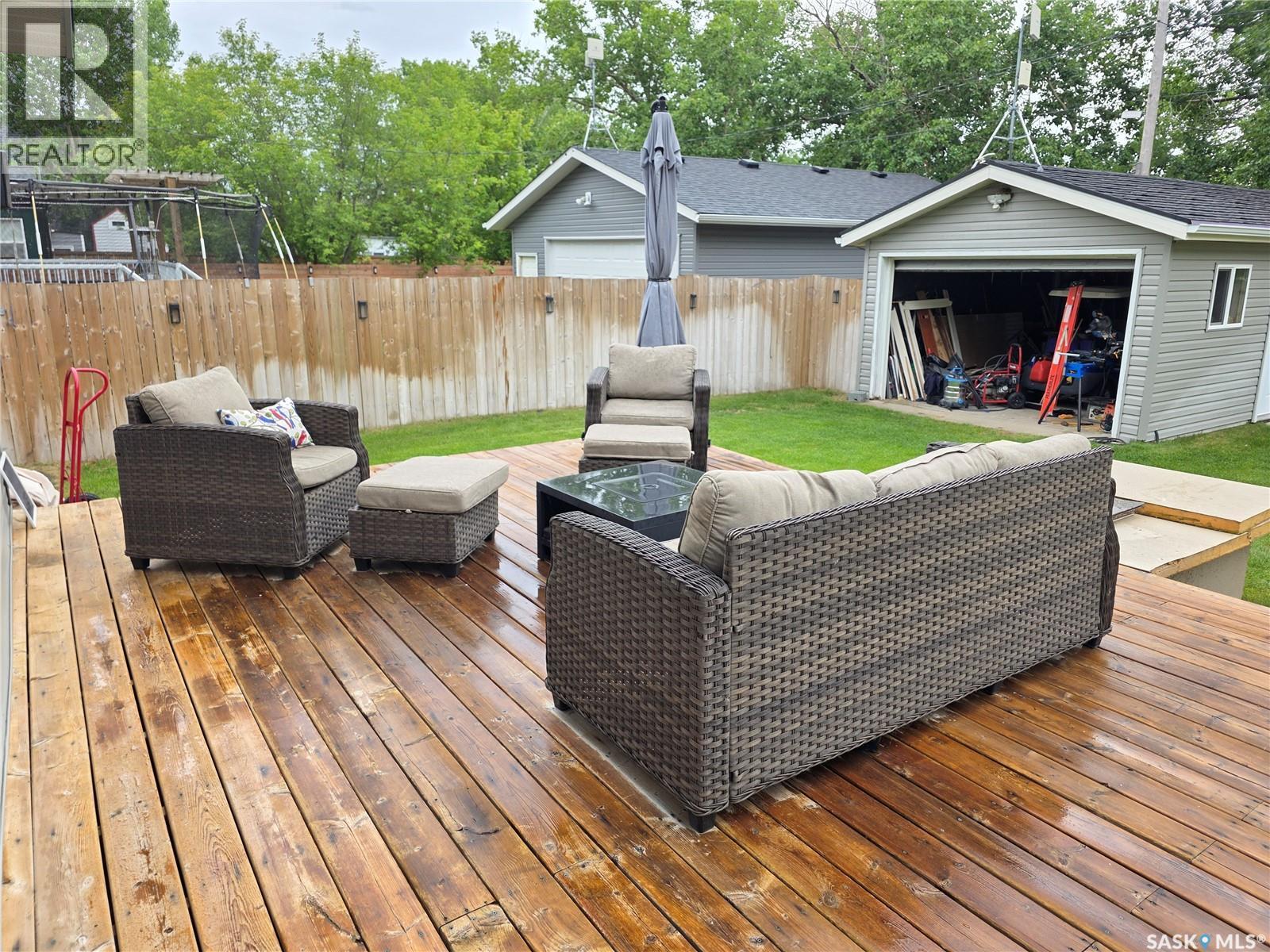 107 Mistusinne Crescent, Mistusinne, SK - Outdoor With Deck Patio Veranda With Exterior