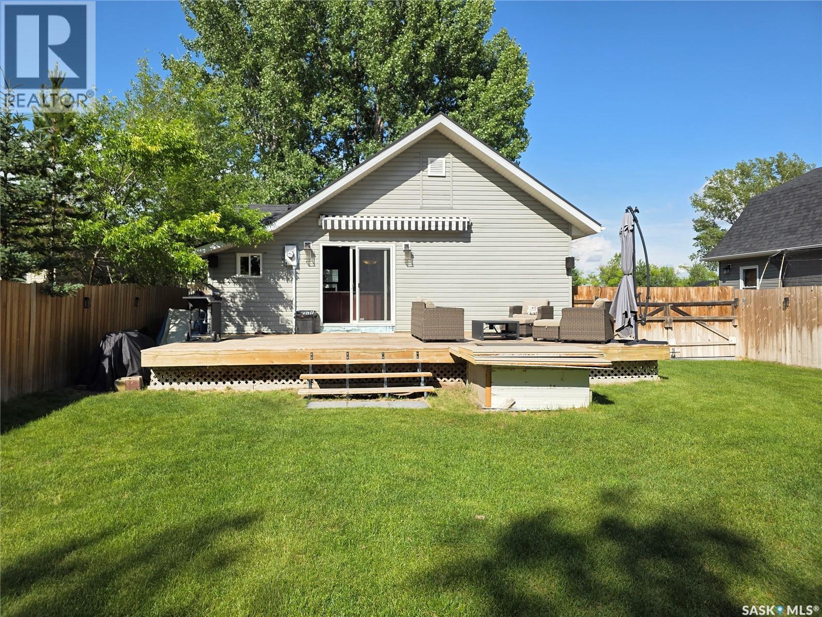 107 Mistusinne Crescent, Mistusinne, SK - Outdoor With Deck Patio Veranda
