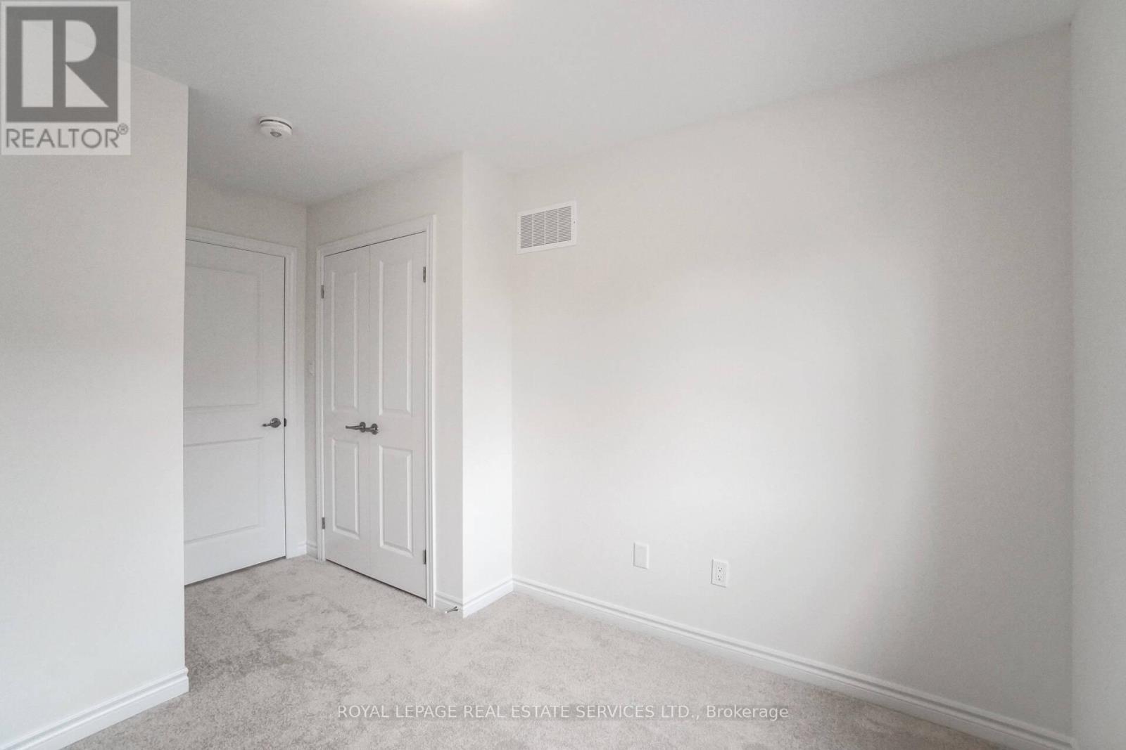 2 - 515 Garner Road W, Hamilton, ON - Indoor Photo Showing Other Room