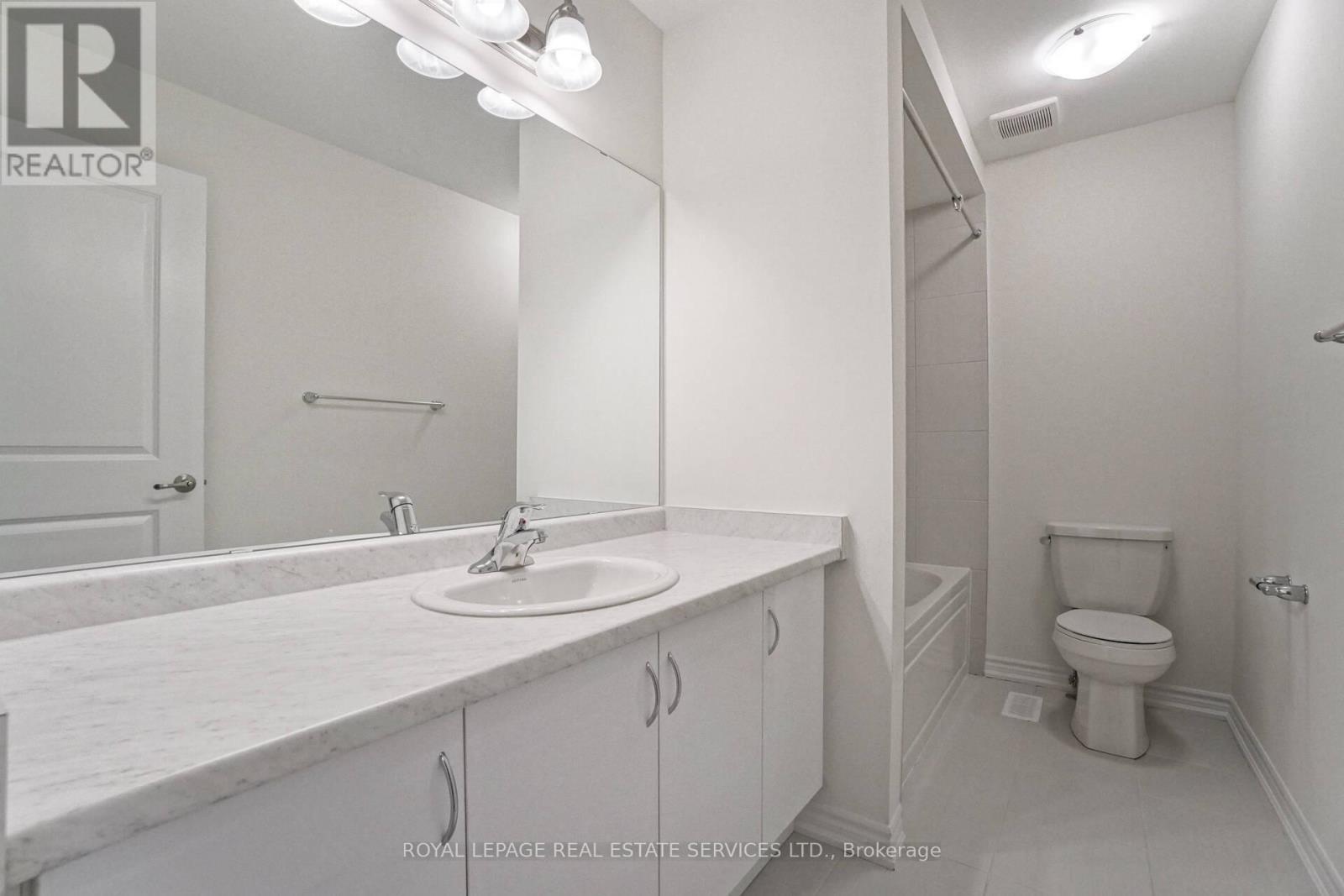 2 - 515 Garner Road W, Hamilton, ON - Indoor Photo Showing Bathroom