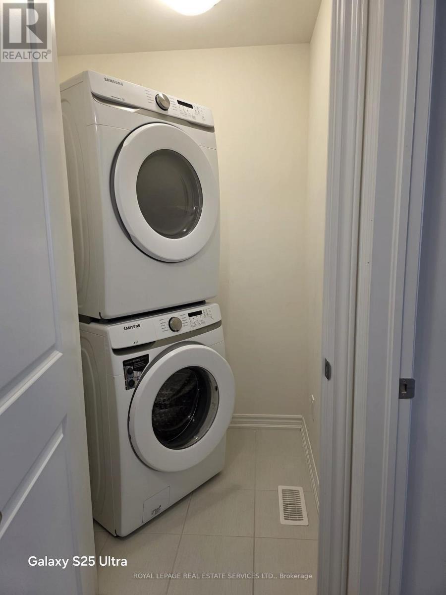 2 - 515 Garner Road W, Hamilton, ON - Indoor Photo Showing Laundry Room