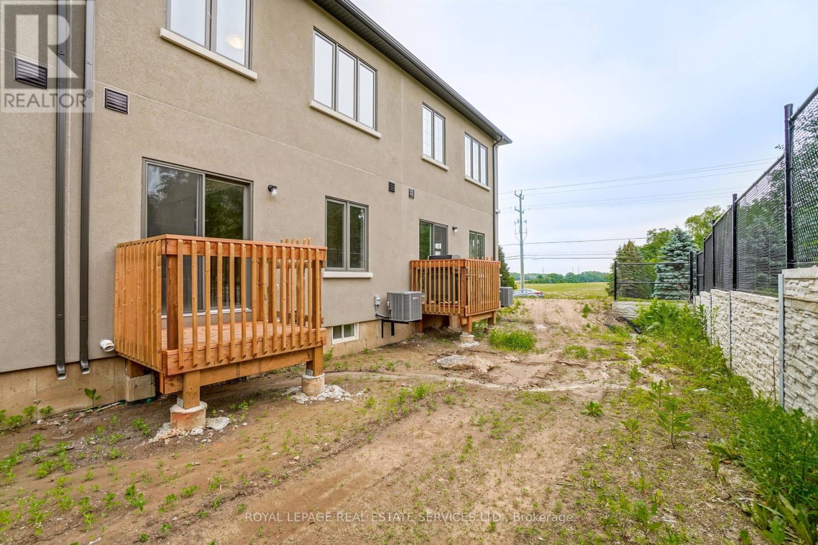 2 - 515 Garner Road W, Hamilton, ON - Outdoor With Exterior