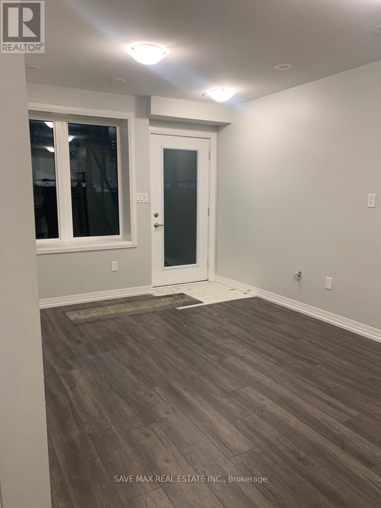 1145 Journeyman Lane, Mississauga, ON - Indoor Photo Showing Other Room
