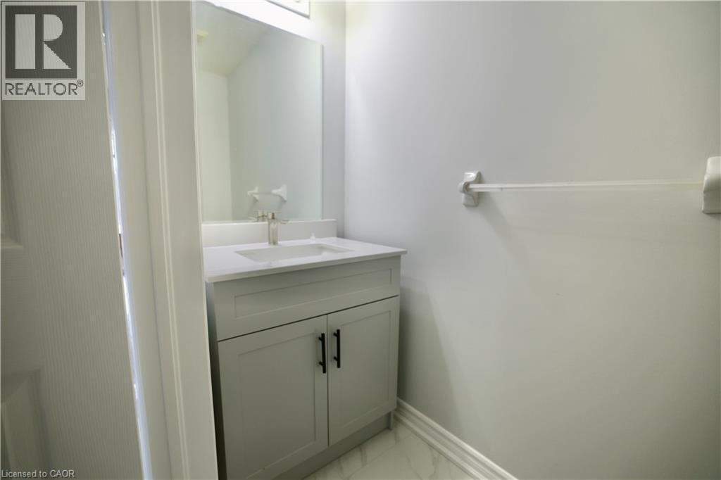 619 Wild Ginger Avenue Unit# A3 Upunit, Waterloo, ON - Indoor Photo Showing Bathroom