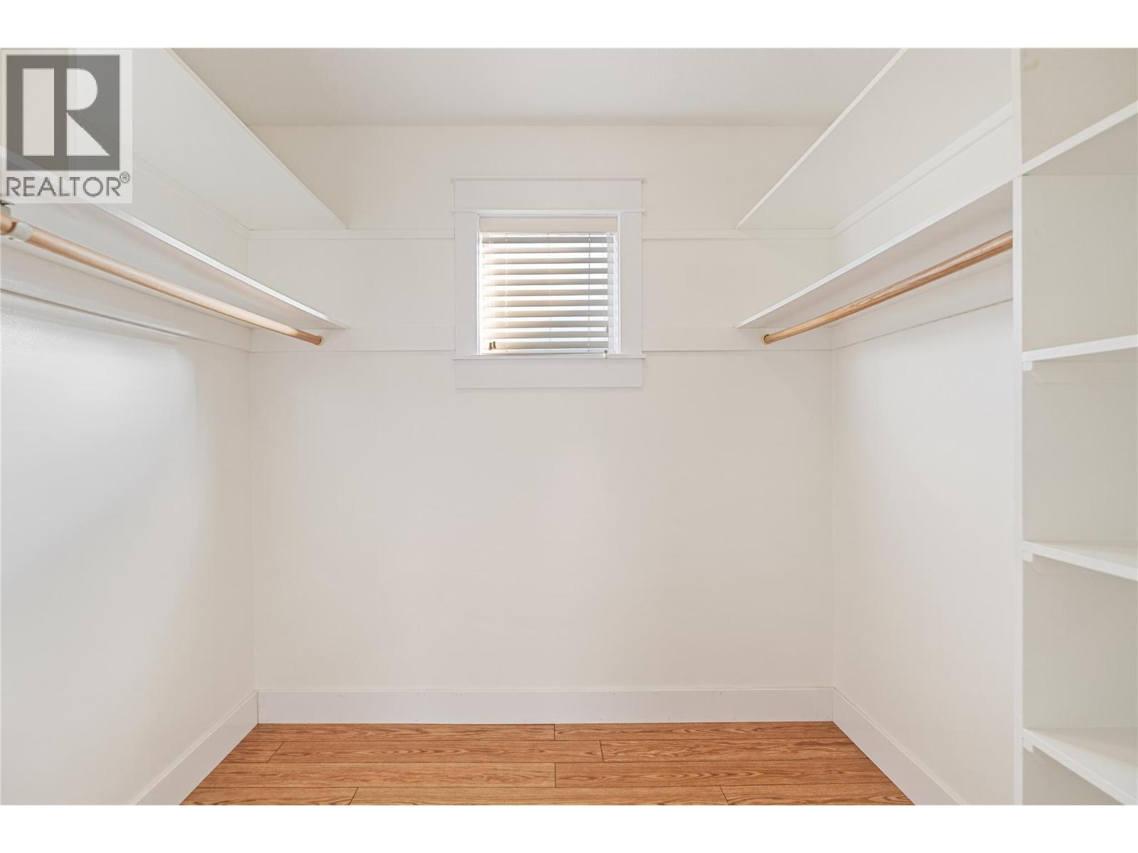 970 Keyes Court, Rutland, BC - Indoor With Storage