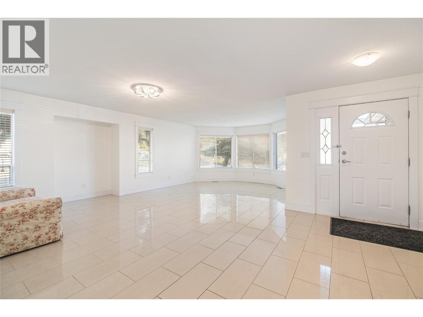 970 Keyes Court, Rutland, BC - Indoor Photo Showing Other Room