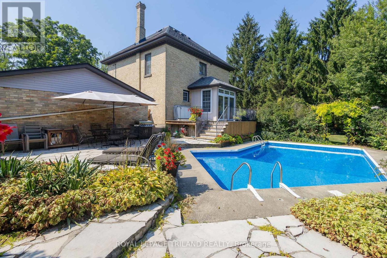 264 George Street, North Middlesex (Parkhill), ON - Outdoor With In Ground Pool With Deck Patio Veranda