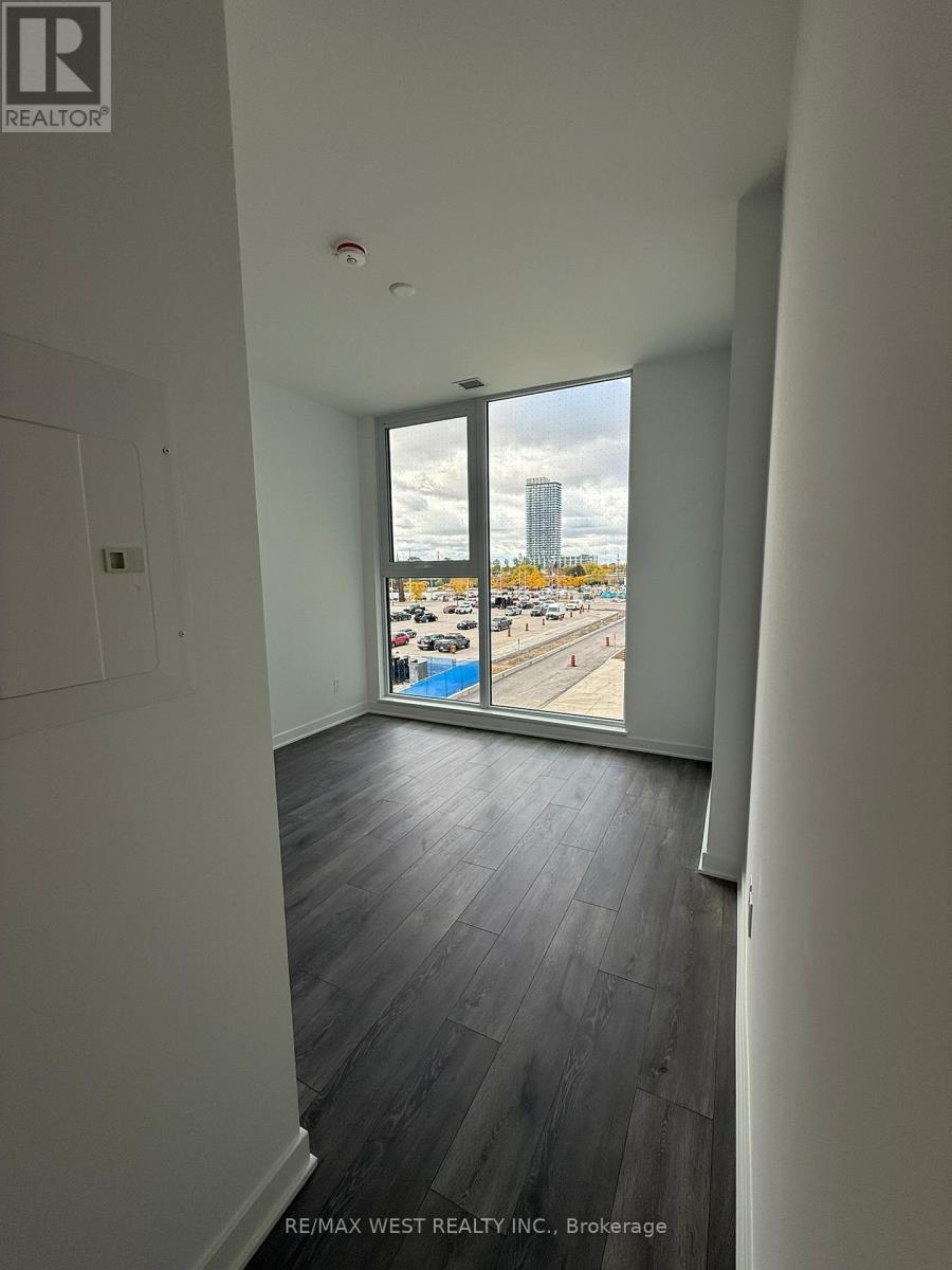 228 - 1007 The Queensway, Toronto, ON - Indoor Photo Showing Other Room