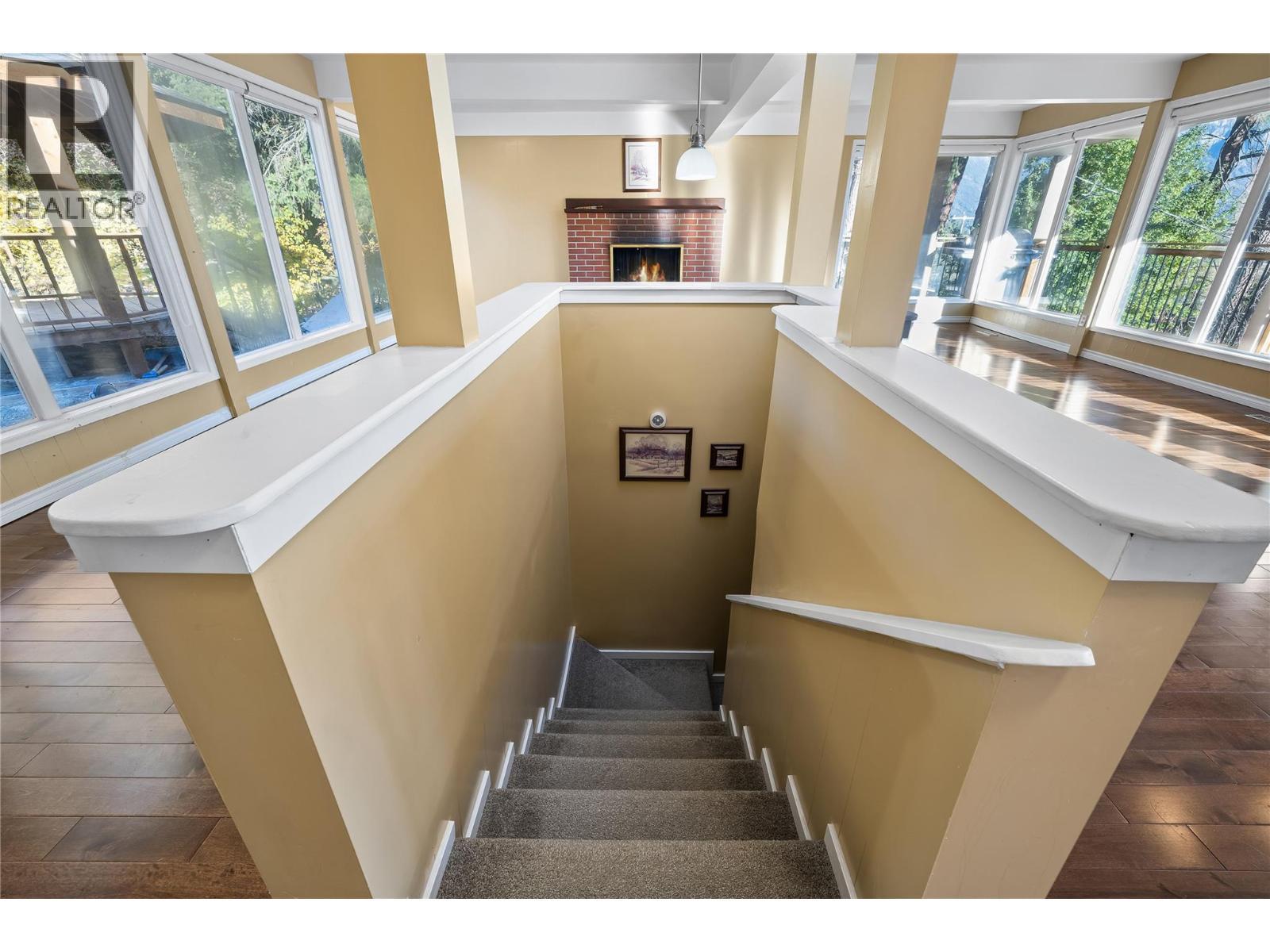 2424 Crawford Street, Creston, BC - Indoor Photo Showing Other Room