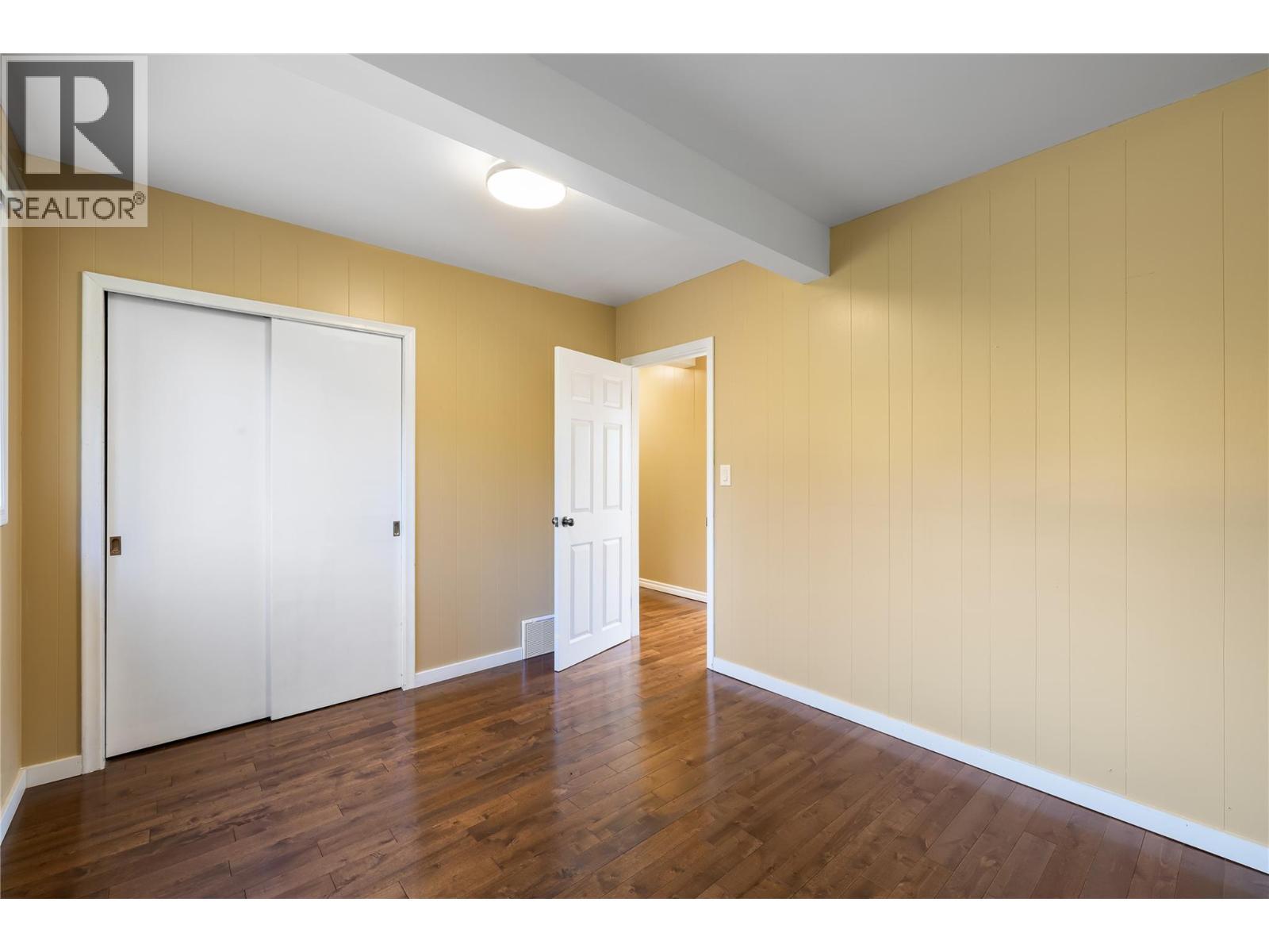 2424 Crawford Street, Creston, BC - Indoor Photo Showing Other Room