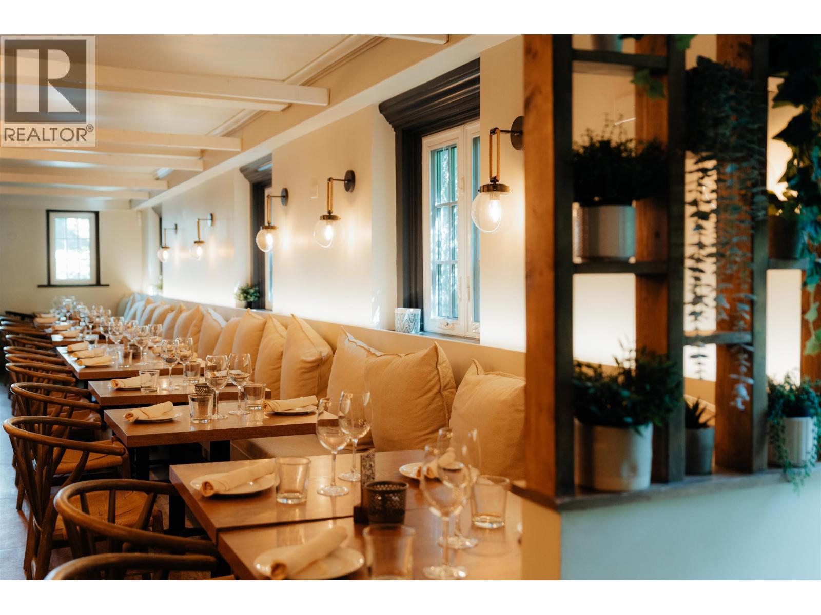 1906 Haro Street, Vancouver, BC