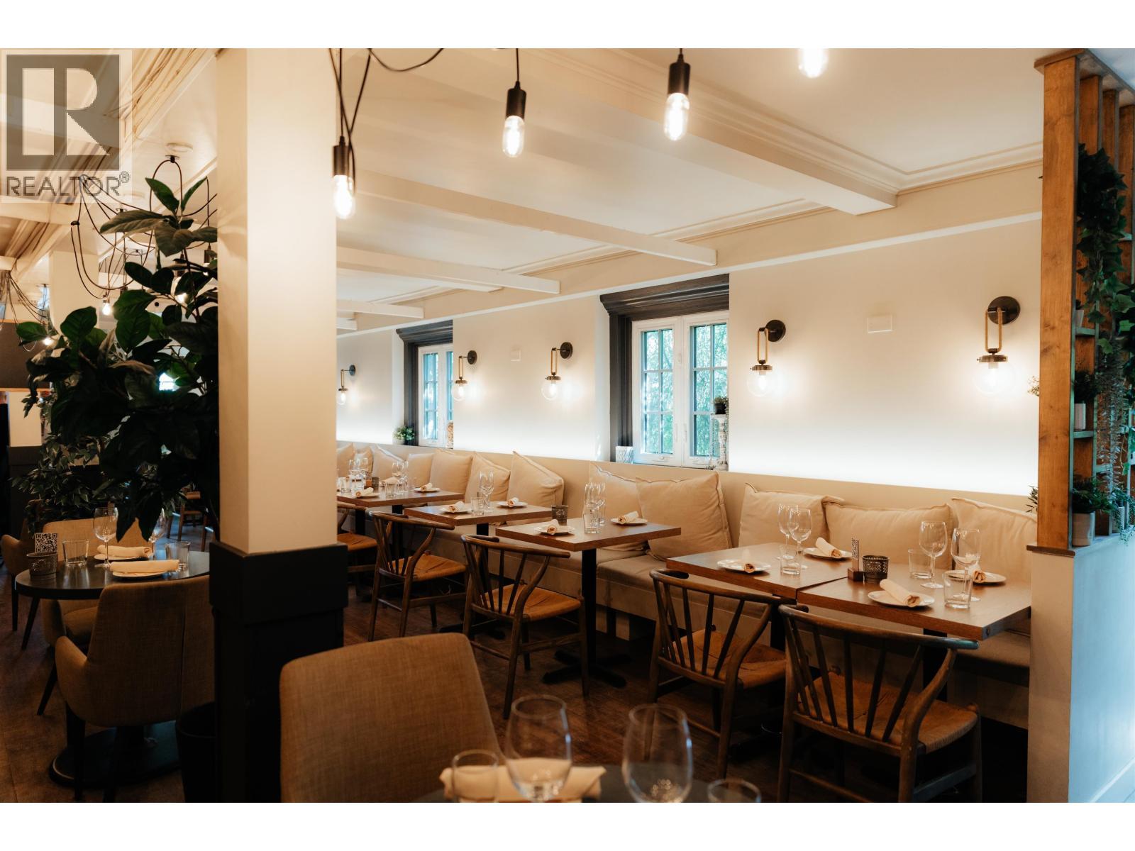 1906 Haro Street, Vancouver, BC