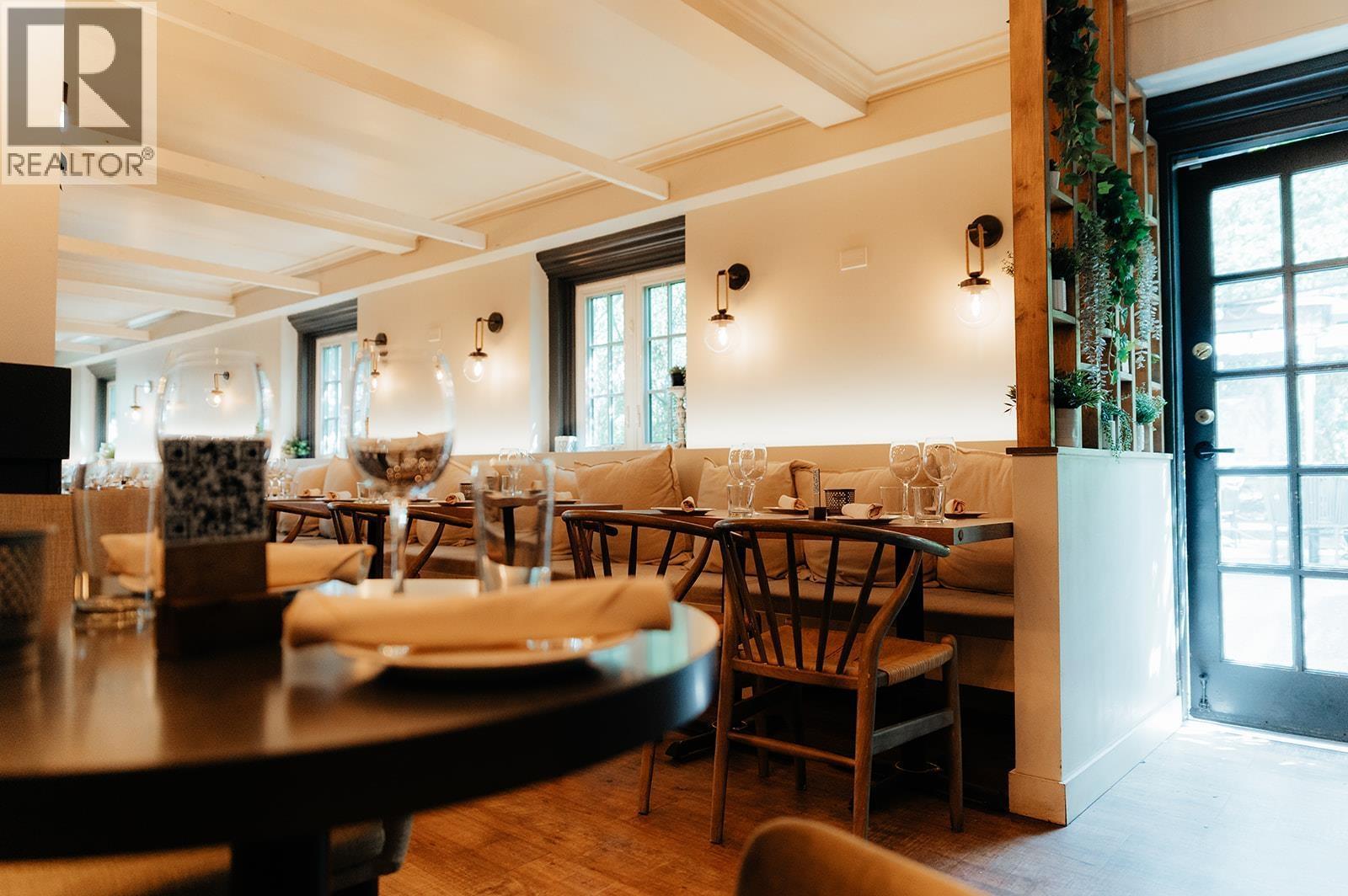 1906 Haro Street, Vancouver, BC