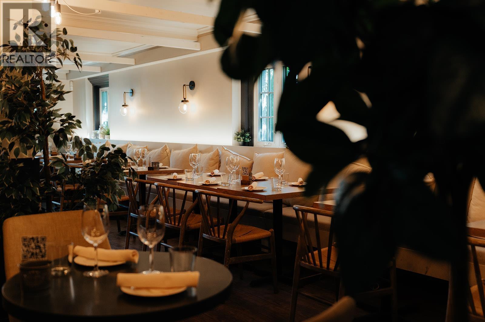 1906 Haro Street, Vancouver, BC