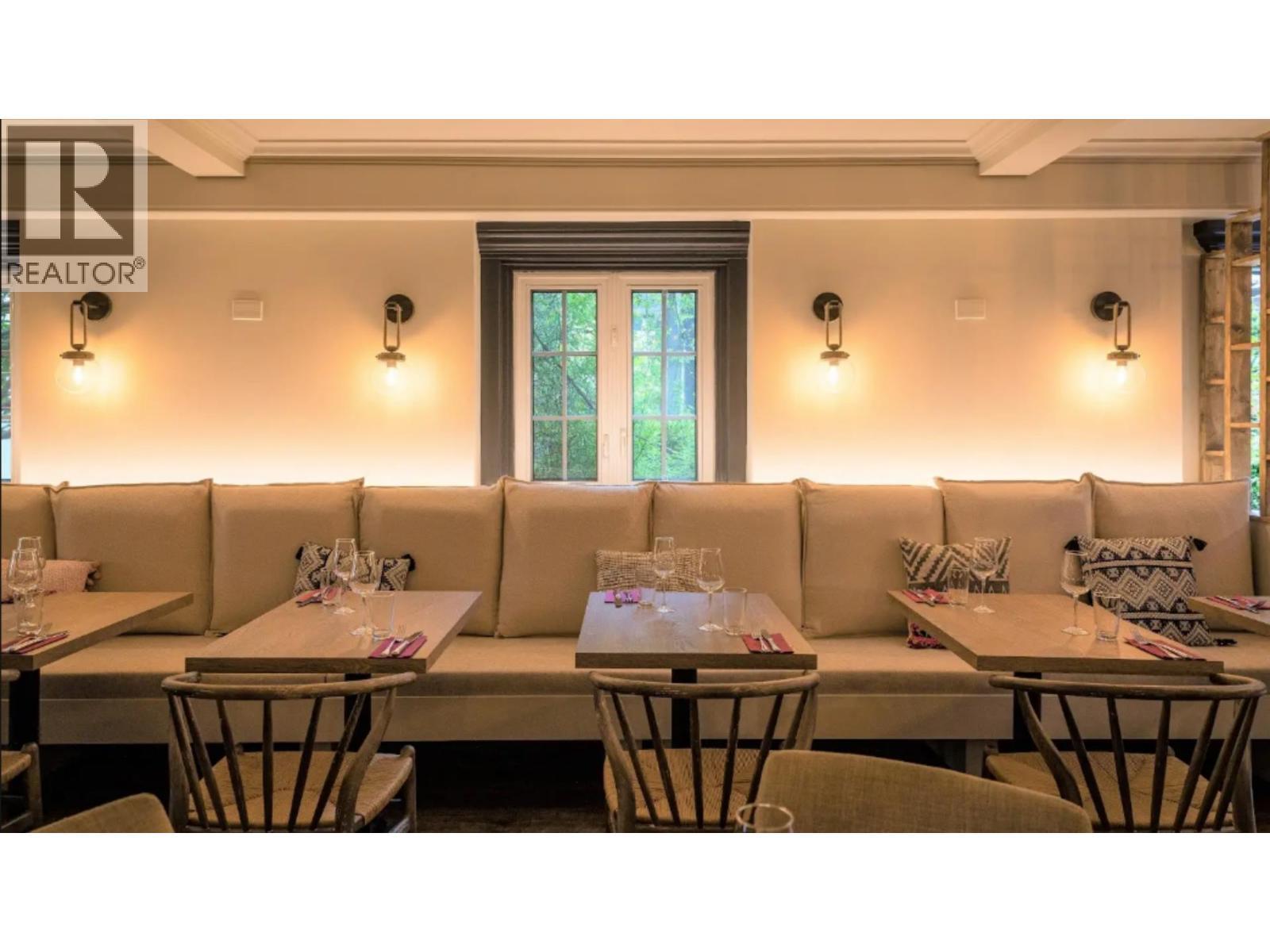 1906 Haro Street, Vancouver, BC