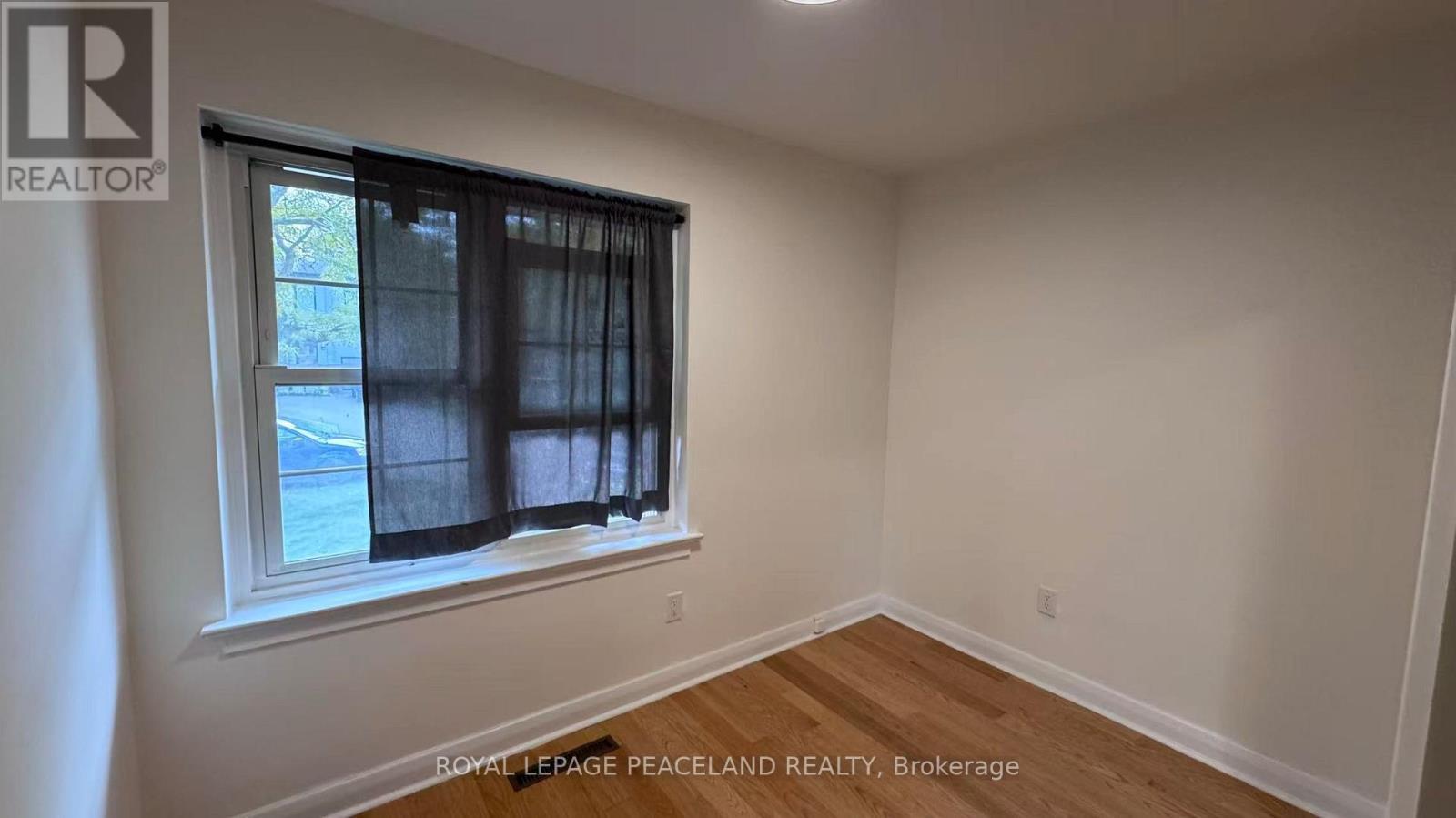 Upper - 66 Paperbirch Drive, Toronto, ON - Indoor Photo Showing Other Room