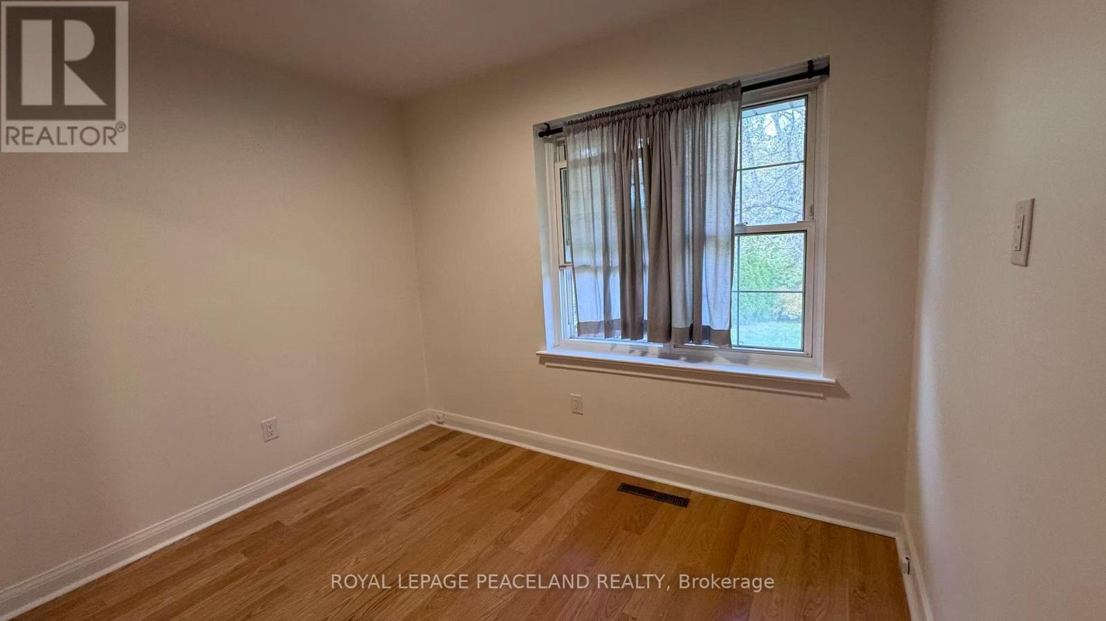 Upper - 66 Paperbirch Drive, Toronto, ON - Indoor Photo Showing Other Room