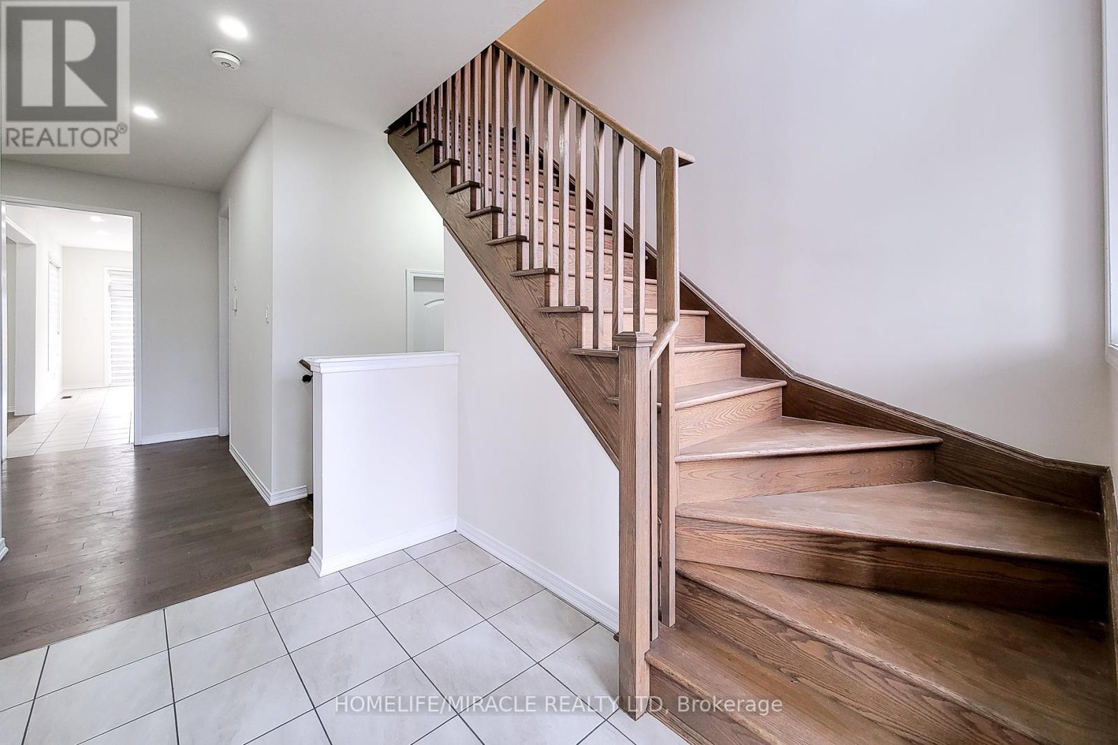 63 Magdalena Street, Hamilton, ON - Indoor Photo Showing Other Room