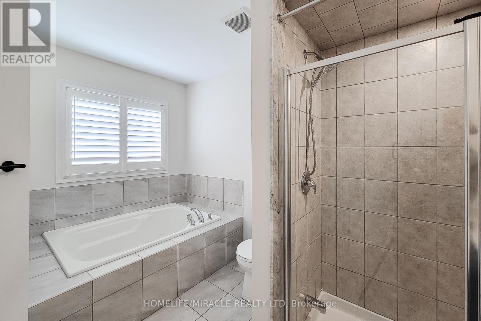 63 Magdalena Street, Hamilton, ON - Indoor Photo Showing Bathroom