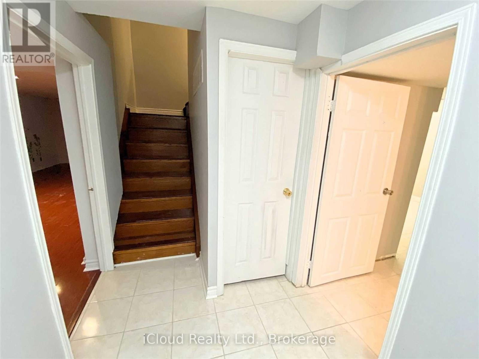 Basement - 1659 Summergrove Crescent, Mississauga, ON - Indoor Photo Showing Other Room