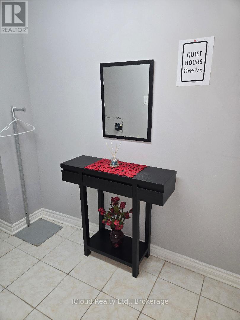 Basement - 1659 Summergrove Crescent, Mississauga, ON - Indoor Photo Showing Other Room