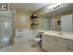 4 pc Ensuite with Separate Soaker Tub and Shower -