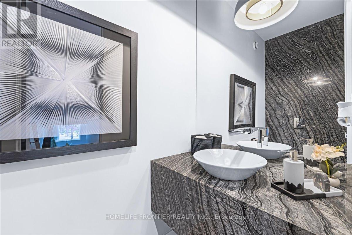 1 - 1452 Byron Baseline Road, London South, ON - Indoor Photo Showing Bathroom