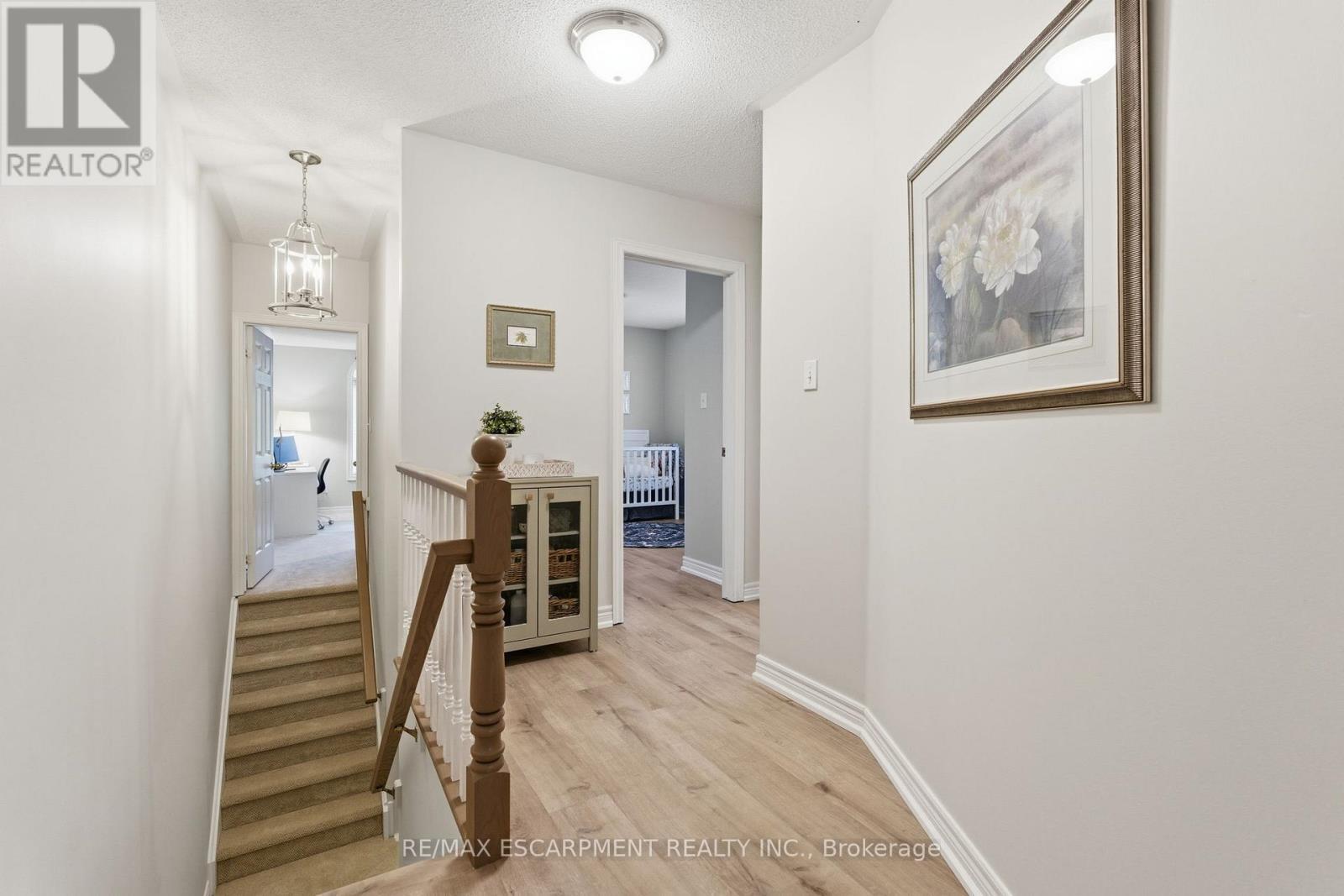 9 Slater Court, Hamilton, ON - Indoor Photo Showing Other Room