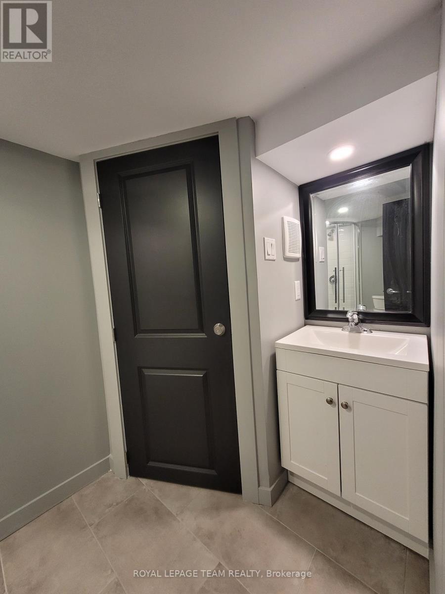 1008 St. Laurent Boulevard, Ottawa, ON - Indoor