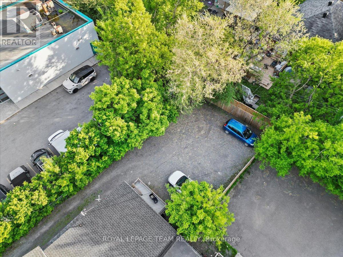 1008 St. Laurent Boulevard, Ottawa, ON - Outdoor