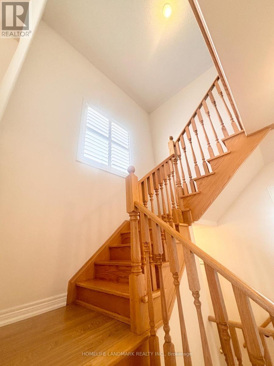 12 Hua Du Avenue, Markham, ON - Indoor Photo Showing Other Room