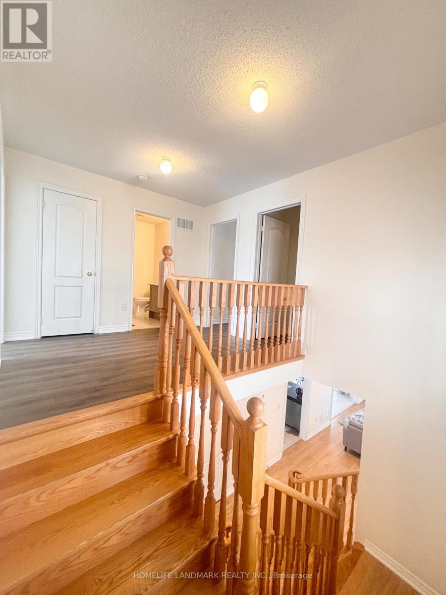 12 Hua Du Avenue, Markham, ON - Indoor Photo Showing Other Room