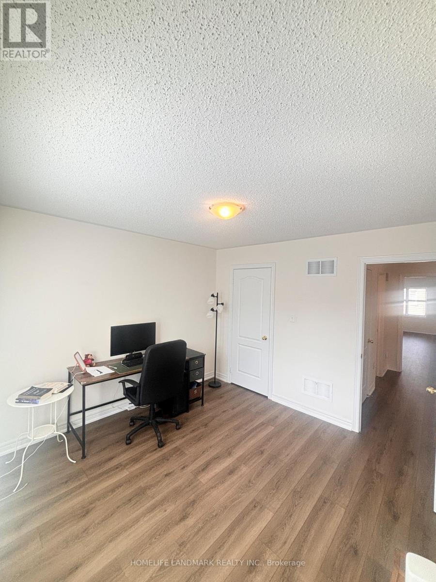 12 Hua Du Avenue, Markham, ON - Indoor Photo Showing Other Room