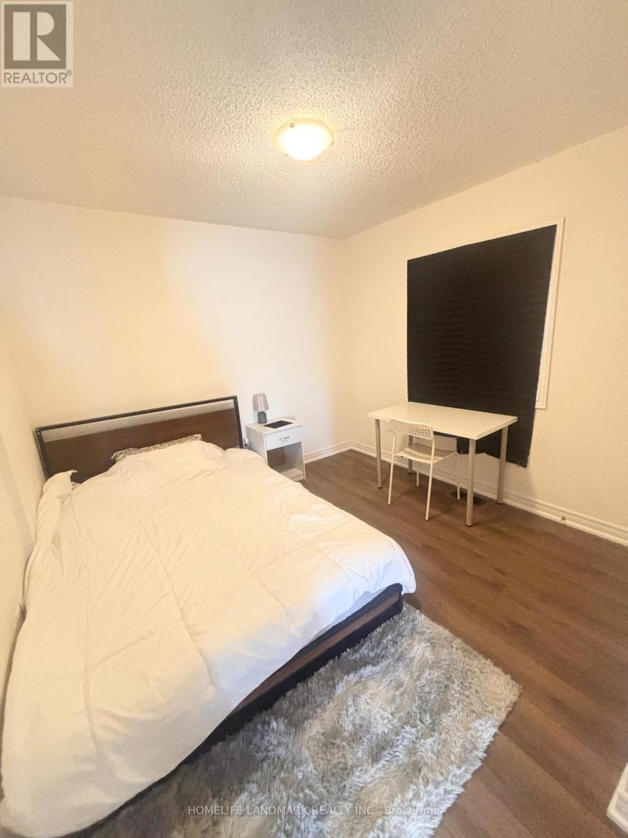 12 Hua Du Avenue, Markham, ON - Indoor Photo Showing Bedroom