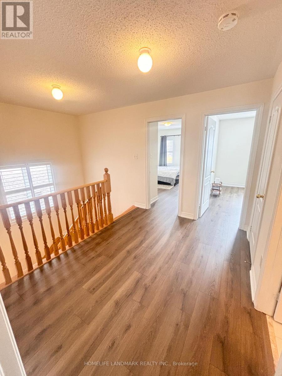 12 Hua Du Avenue, Markham, ON - Indoor Photo Showing Other Room
