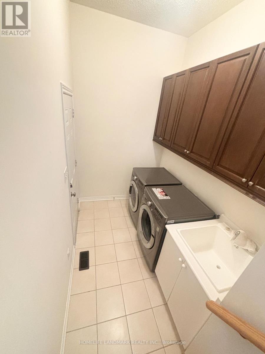12 Hua Du Avenue, Markham, ON - Indoor Photo Showing Laundry Room