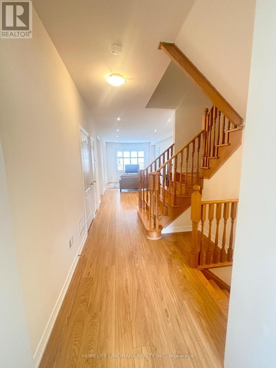 12 Hua Du Avenue, Markham, ON - Indoor Photo Showing Other Room