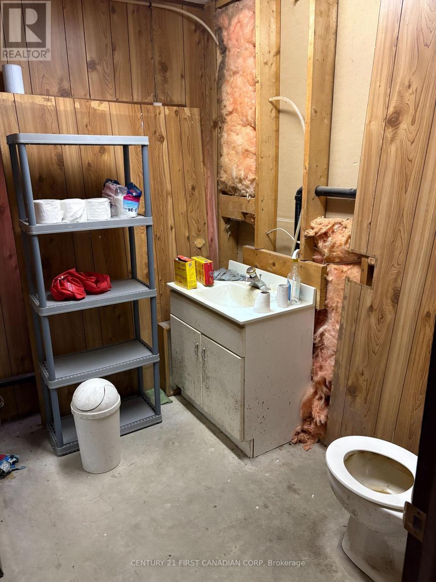 7844 Thomson Line, Lambton Shores (Thedford), ON