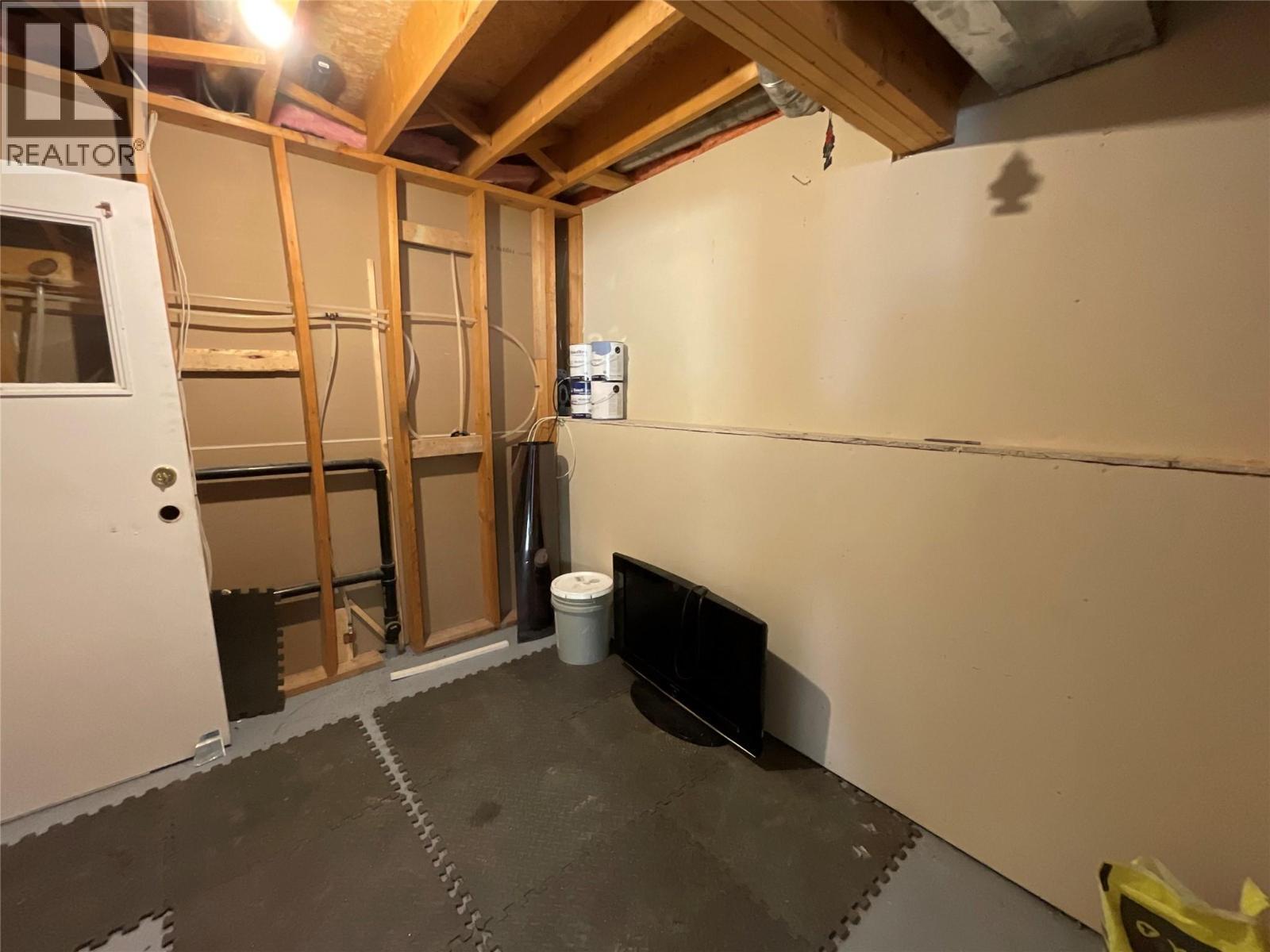 116 Bullmoose Crescent, Tumbler Ridge, BC - Indoor Photo Showing Basement