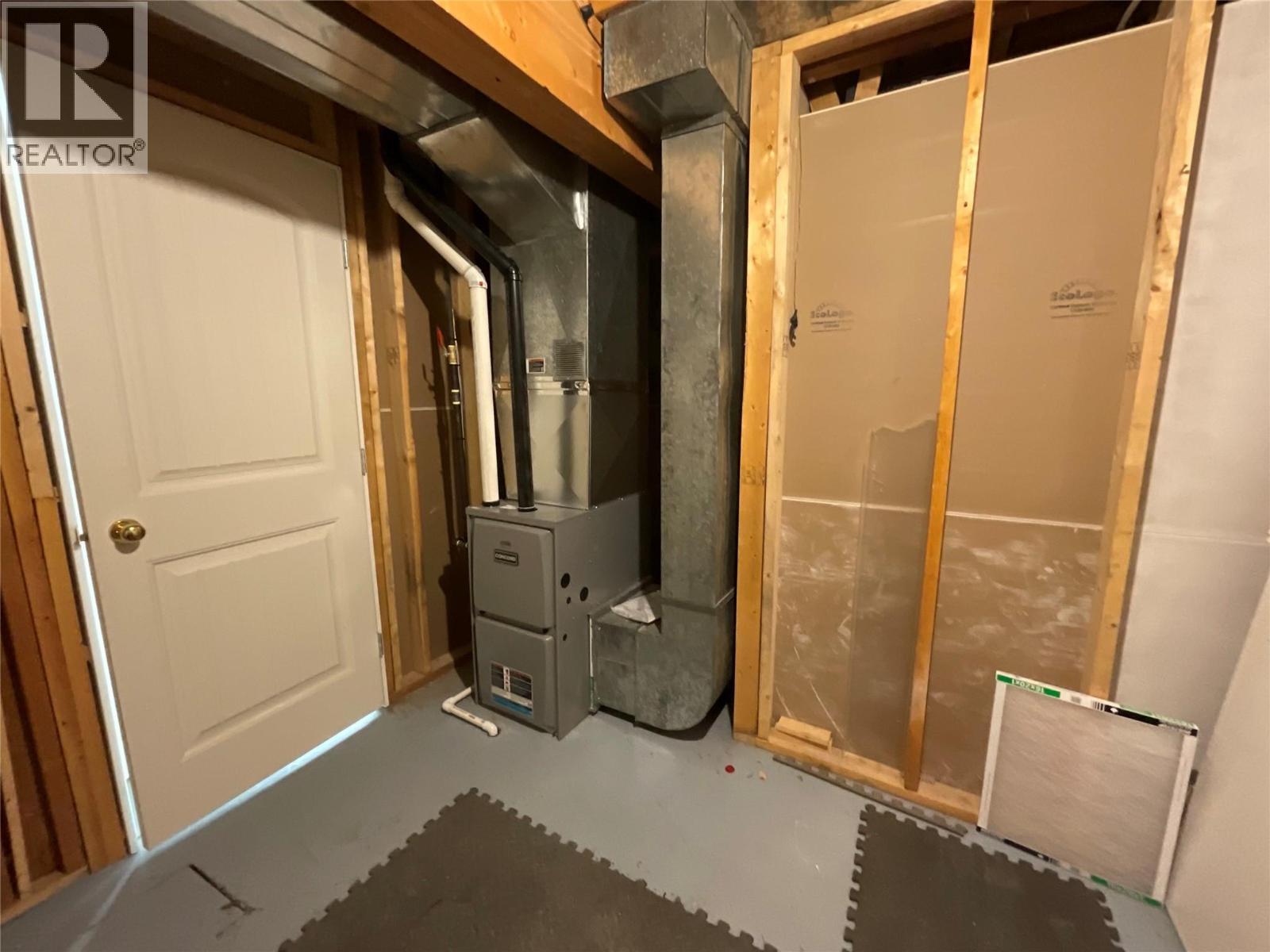 116 Bullmoose Crescent, Tumbler Ridge, BC - Indoor Photo Showing Basement