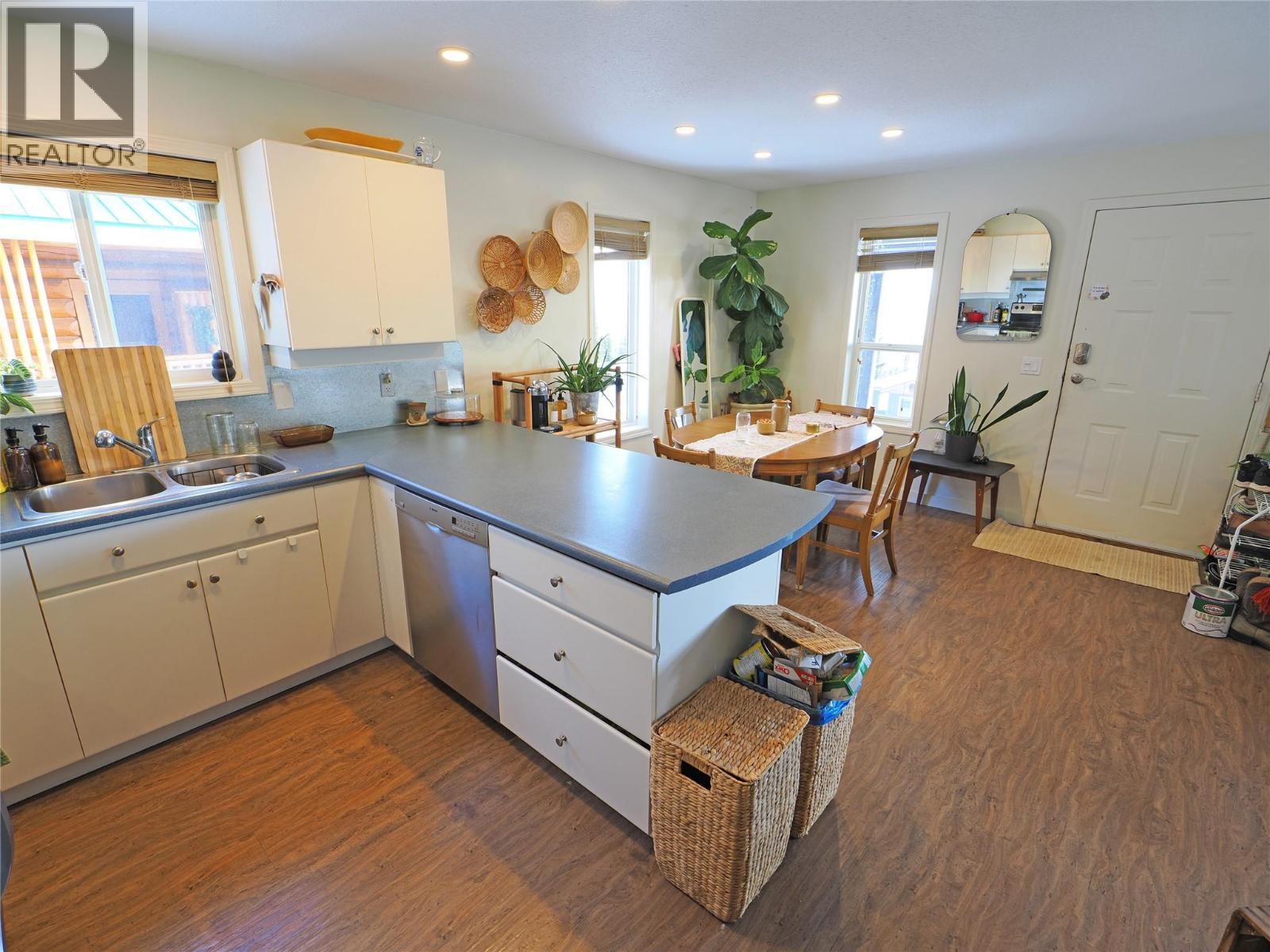 4854 Snowpines Road, Big White, BC - Indoor Photo Showing Other Room