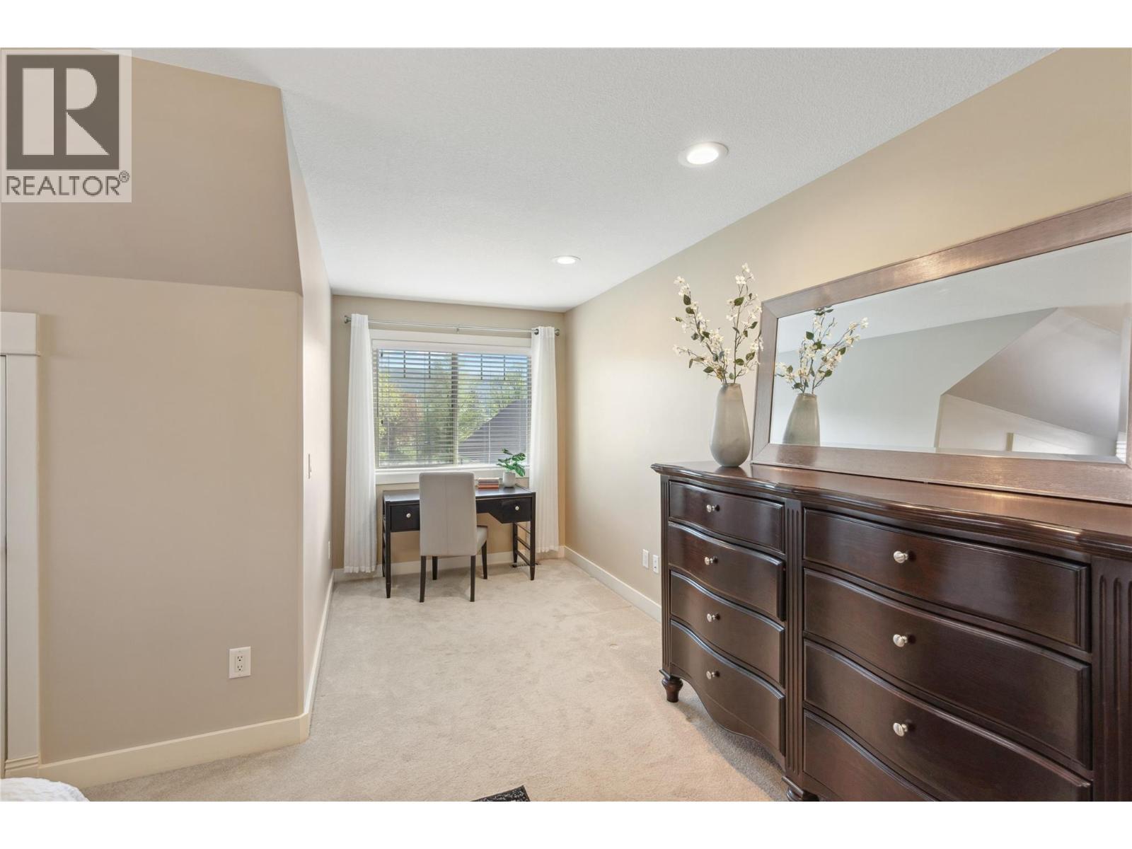 5575 Highway 6 Highway, Coldstream, BC - Indoor