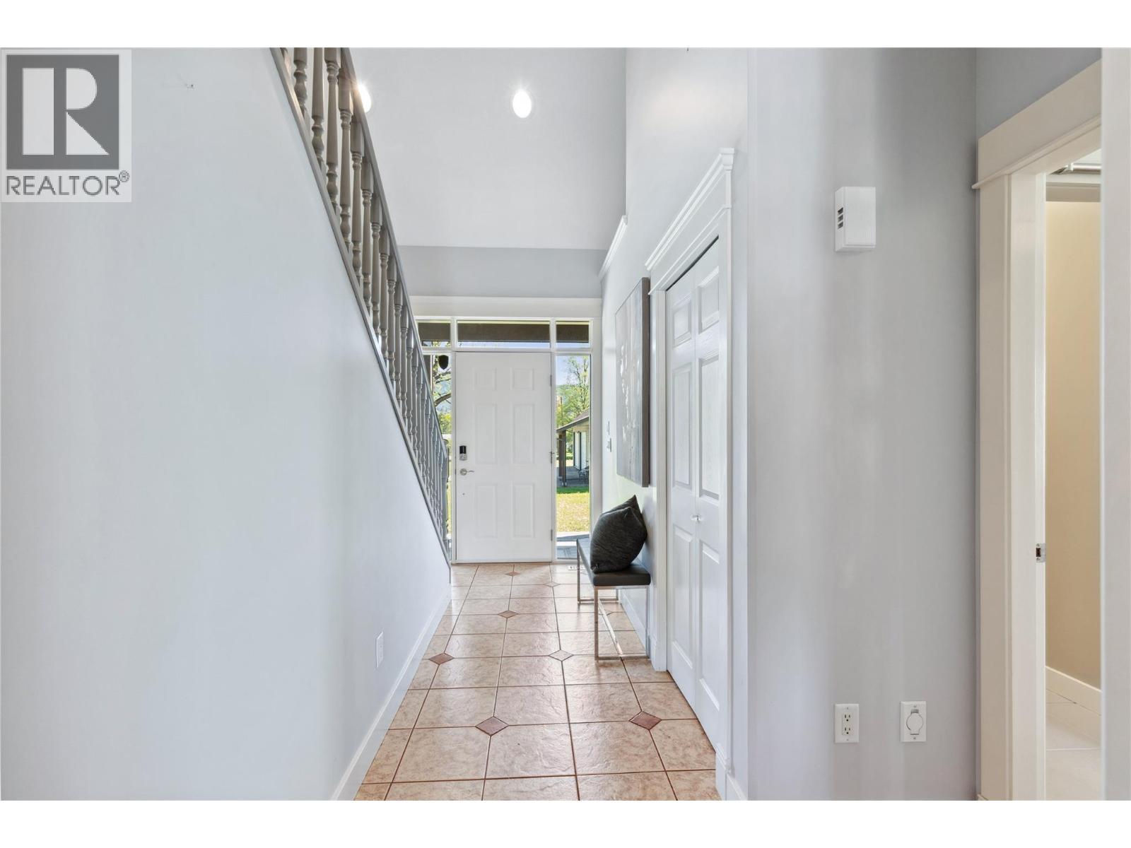 5575 Highway 6 Highway, Coldstream, BC - Indoor Photo Showing Other Room