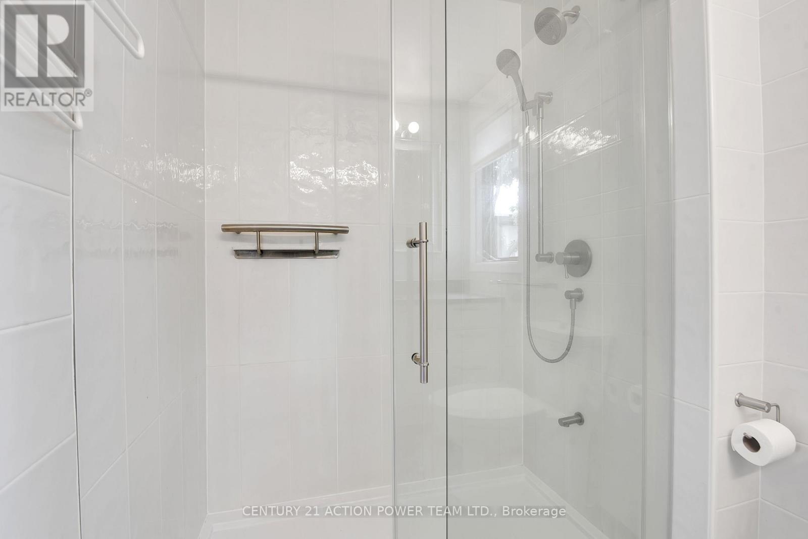 58 Vaughan Street, Ottawa, ON - Indoor Photo Showing Bathroom